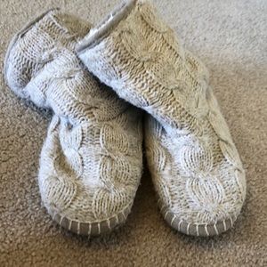 American eagle slipper boots